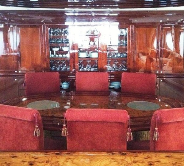 The 35m Yacht MELANYA