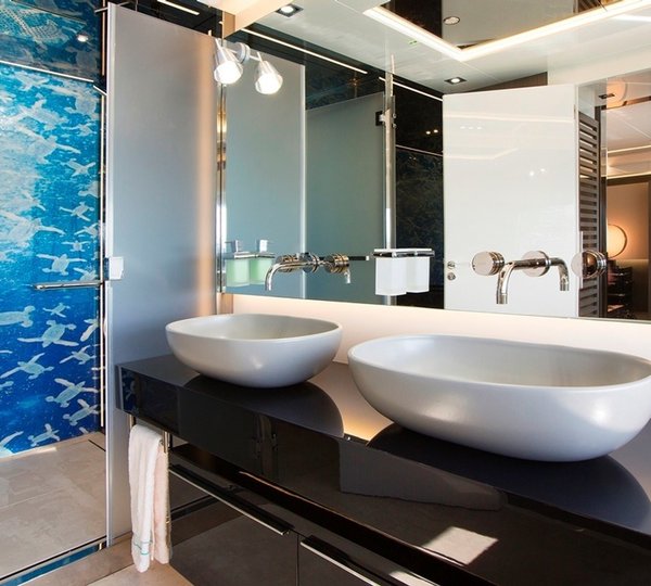 The 35m Yacht TORTOISE