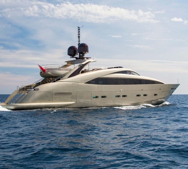 The 36m Yacht MIDNIGHT SUN