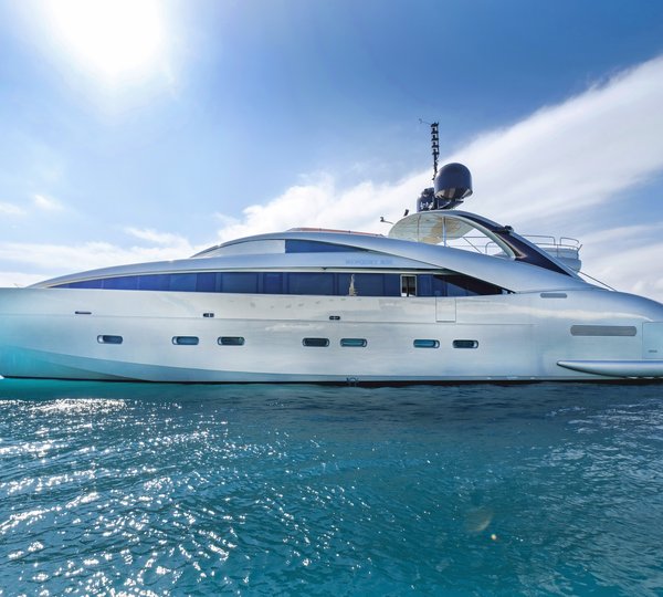 The 36m Yacht MIDNIGHT SUN