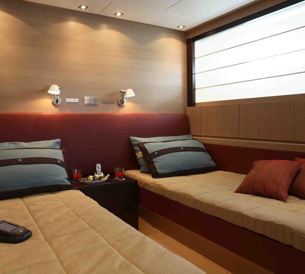 Twin Bed Cabin On Board Yacht MIDNIGHT SUN