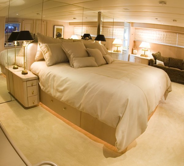 Main Master Cabin On Board Yacht SILENT WORLD II