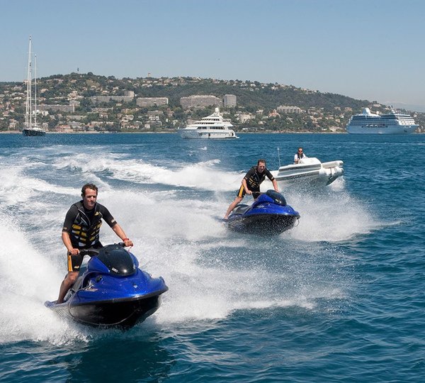The 37m Yacht RED ANCHOR