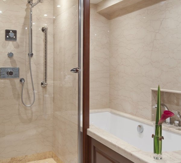 The 37m Yacht RED ANCHOR