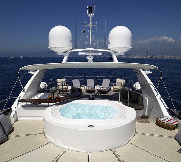 Life On Board Yacht RED ANCHOR