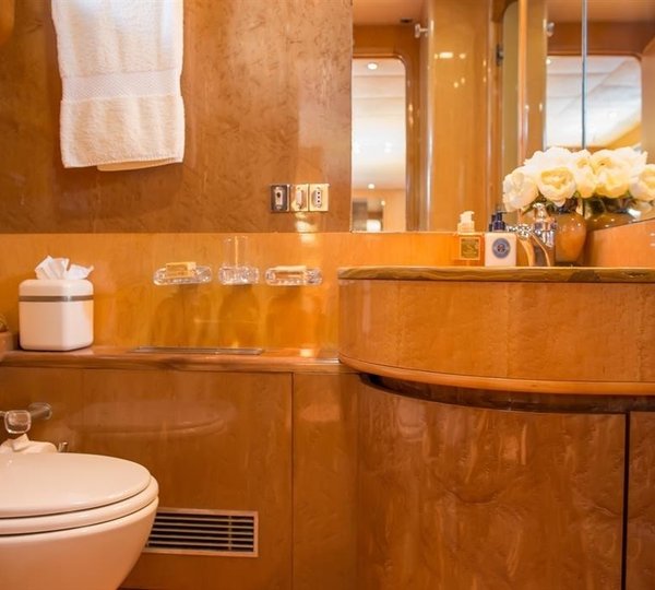 The 38m Yacht CHEETAH MOON