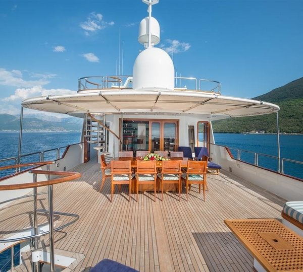 The 38m Yacht CHEETAH MOON