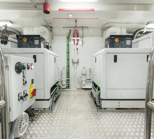 The 38m Yacht CHEETAH MOON