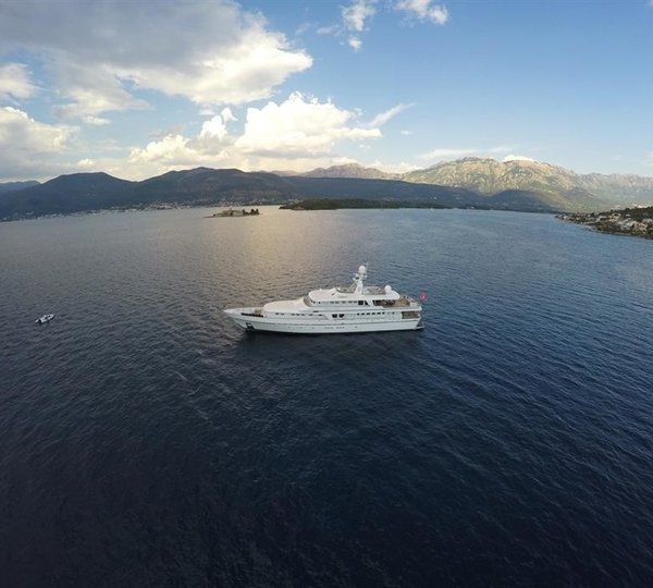 The 38m Yacht CHEETAH MOON