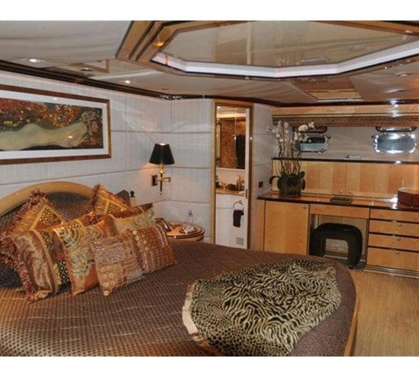 The 38m Yacht IMPULSIVE