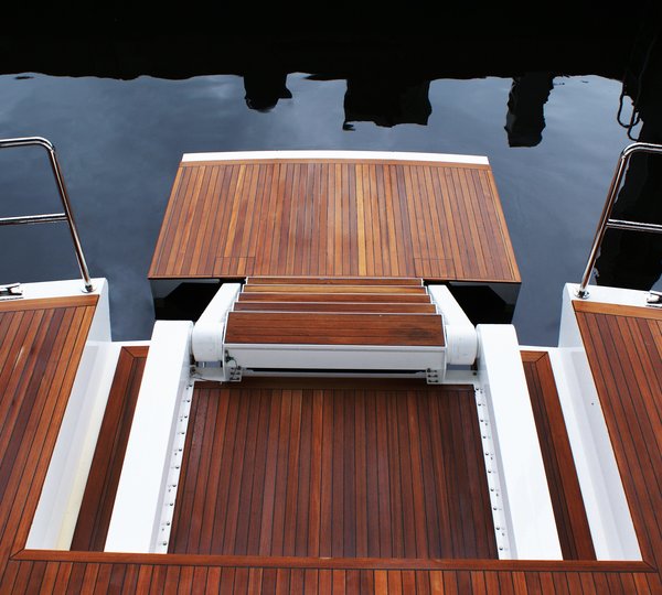 The 38m Yacht IMPULSIVE