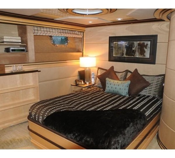 The 38m Yacht IMPULSIVE