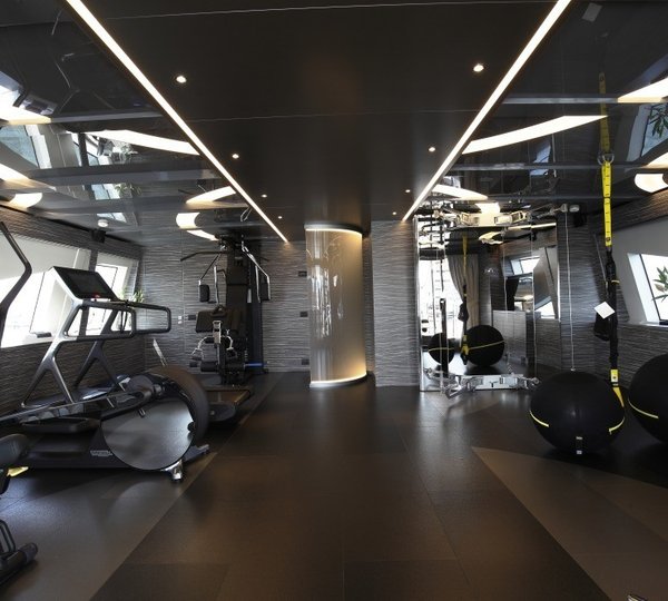 The 38m Yacht IRON MAN