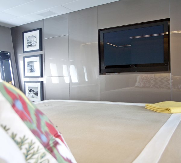 The 39m Yacht BEACHOUSE