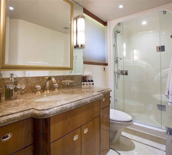 The 39m Yacht DESPERADO