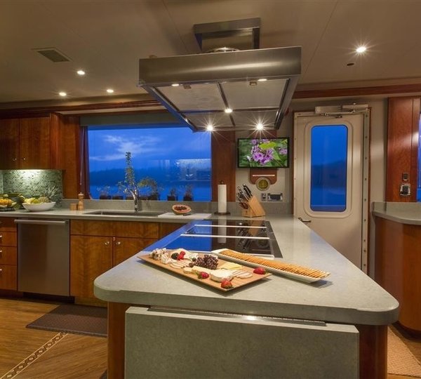 The 39m Yacht DESPERADO