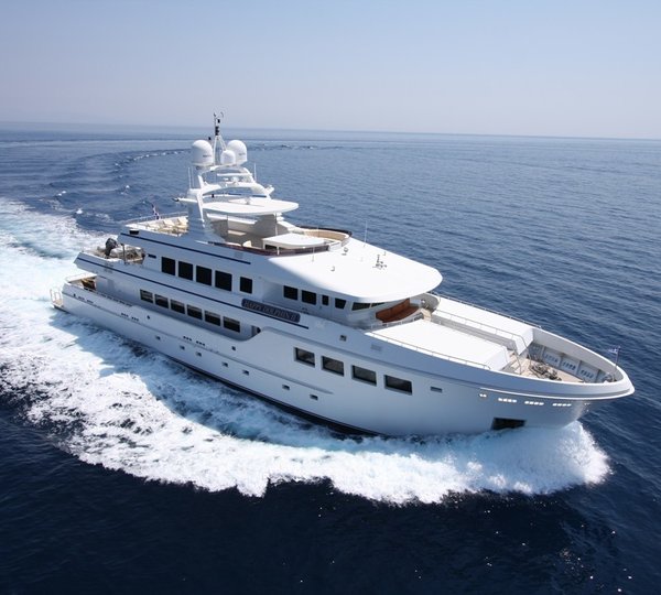The 39m Yacht HAPPY DOLPHIN II
