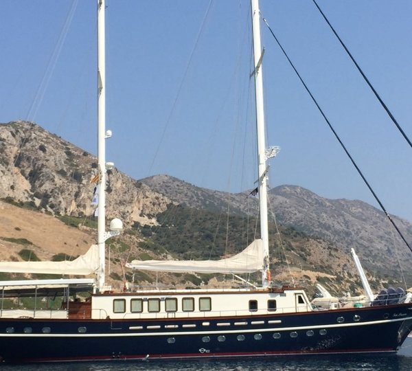 The 39m Yacht SEA DREAM