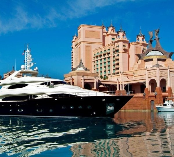 Profile Aspect On Yacht SIMA