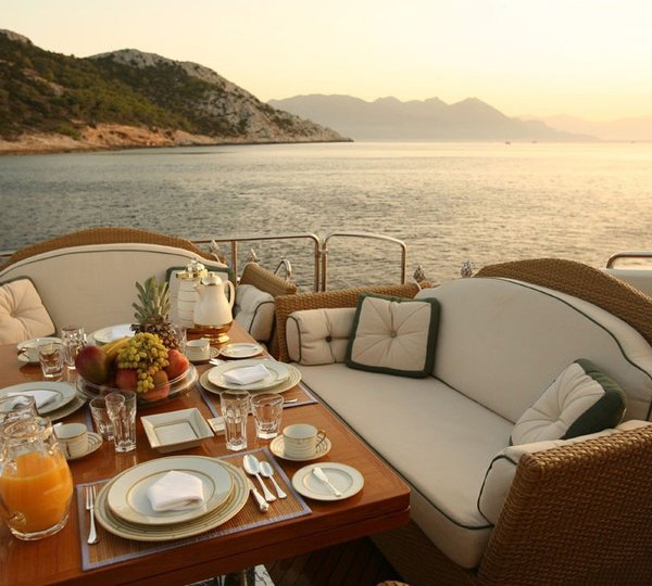 The 40m Yacht ALFA XII