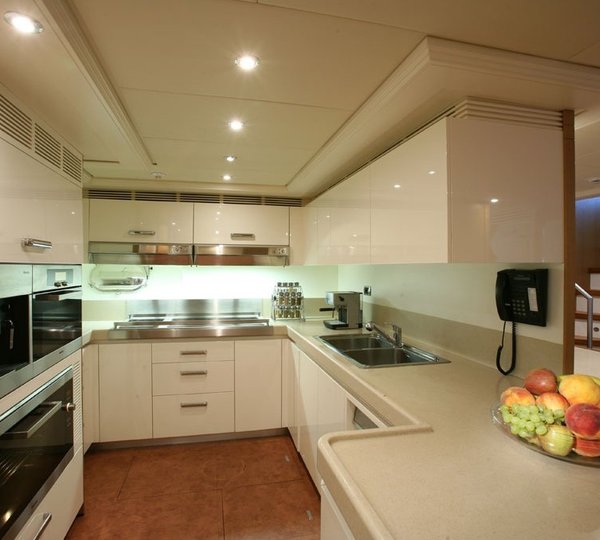 The 40m Yacht ALFA XII