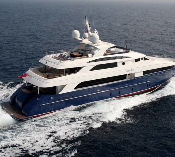 Cruising Aboard Yacht LADY LEILA