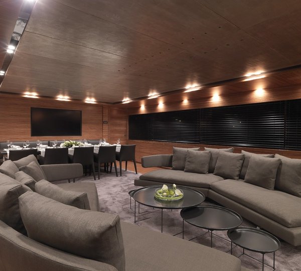 Premier Saloon On Yacht SIERRA ROMEO