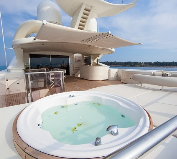 Jacuzzi Pool Aboard Yacht SIERRA ROMEO