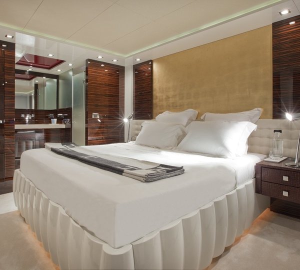VIP Cabin On Yacht SIERRA ROMEO