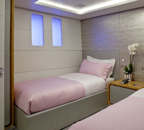 The 41m Yacht BARENTS SEA