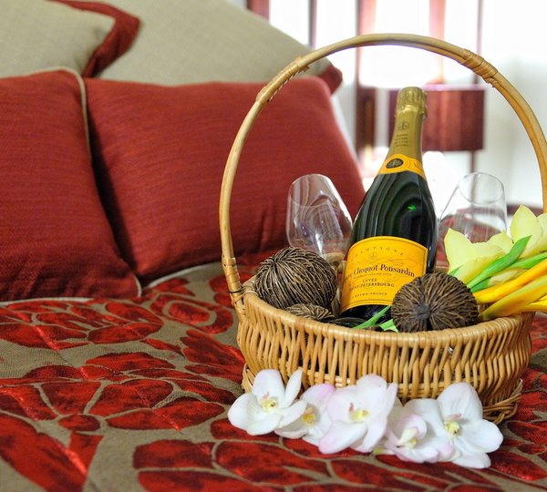 Details On Yacht CALISTO