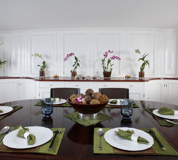 Eating/dining Furniture Upon Premier Deck Aboard Yacht CALISTO