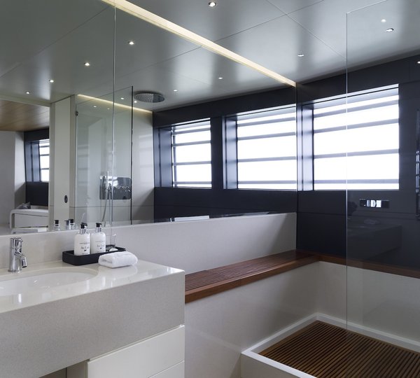 The 41m Yacht OCEAN EMERALD