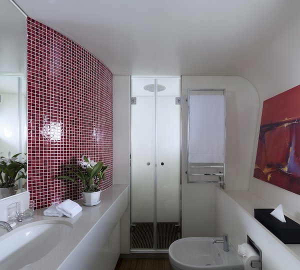 The 41m Yacht OCEAN EMERALD