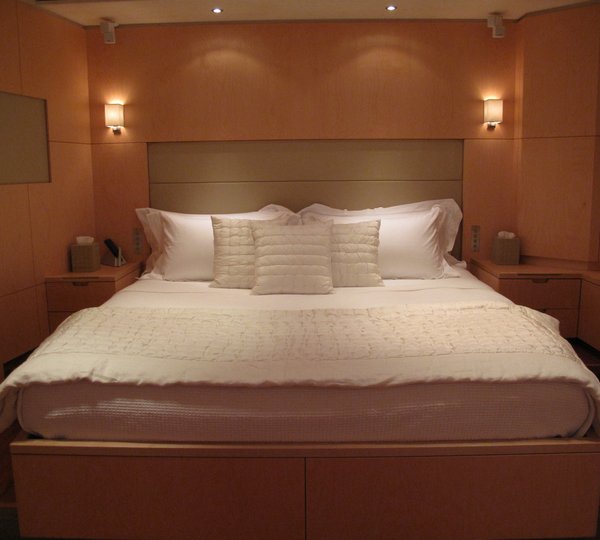 The 42m Yacht BELLA RAGAZZA