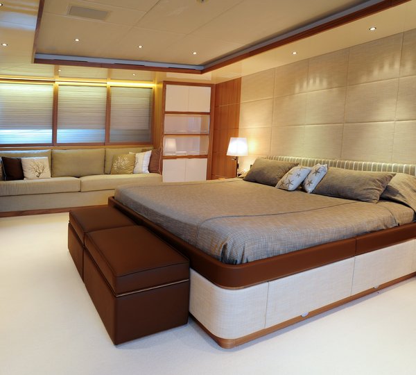 The 42m Yacht IDEFIX