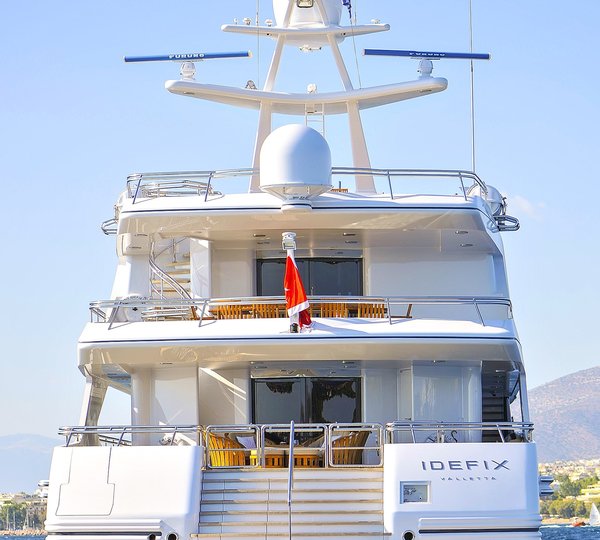 The 42m Yacht IDEFIX