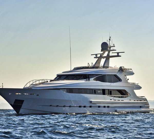 The 42m Yacht IDEFIX