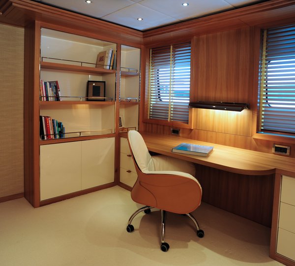 The 42m Yacht IDEFIX