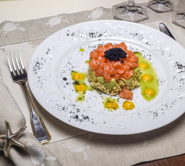 The 42m Yacht IDEFIX