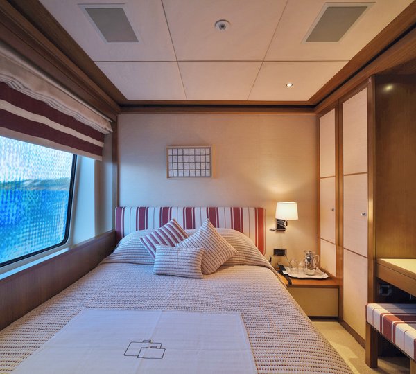 The 42m Yacht IDEFIX