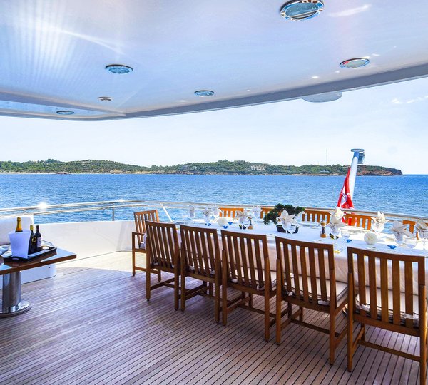 The 42m Yacht IDEFIX