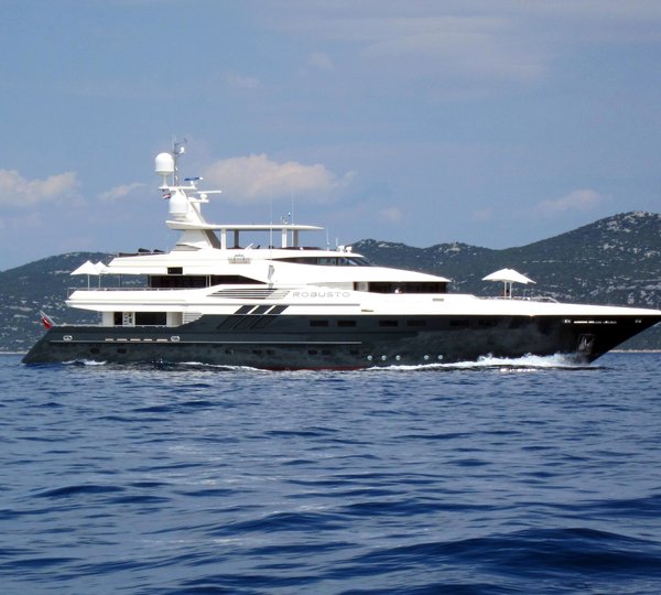 The 42m Yacht ROBUSTO