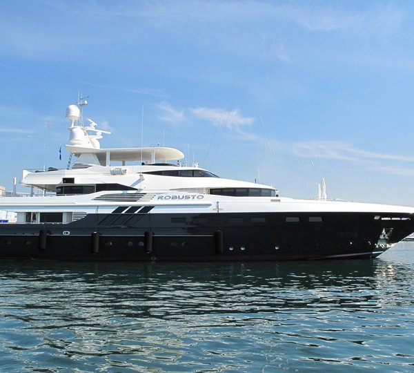 The 42m Yacht ROBUSTO