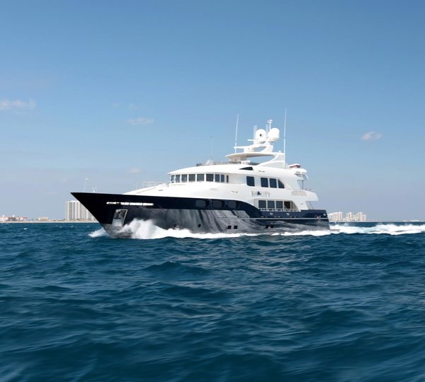 Profile: Yacht WAKU's Cruising Pictured