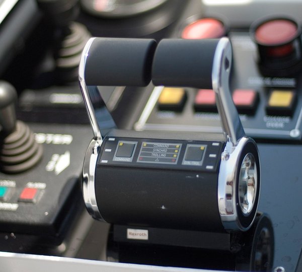 Bridgedeck: Yacht BLUE VISION's Close Up Photograph