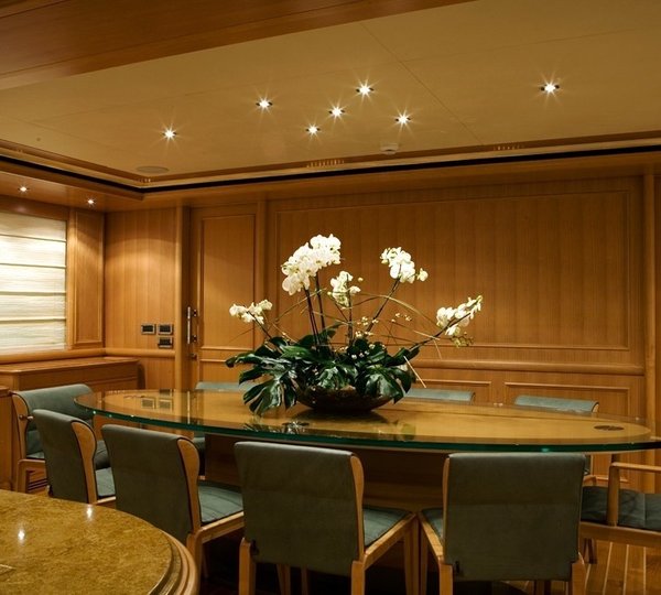 Eating/dining Furniture Aboard Yacht HANA