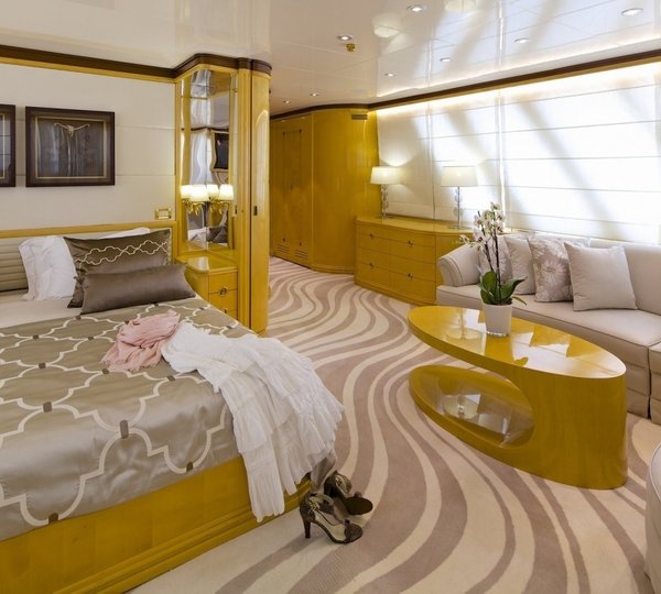 The 43m Yacht O'LEANNA