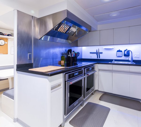 The 43m Yacht SEA FALCON