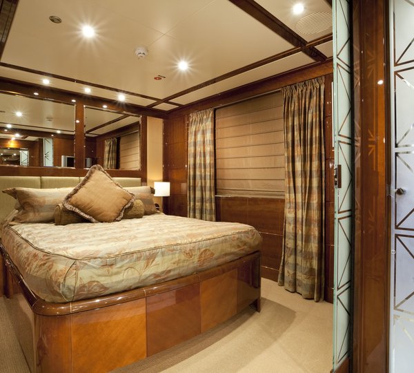 Aspect Into Guest's Cabin Aboard Yacht COCO VIENTE